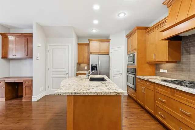 133 12 Ave #2, Calgary 2