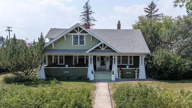 4309 2 St, Claresholm 2
