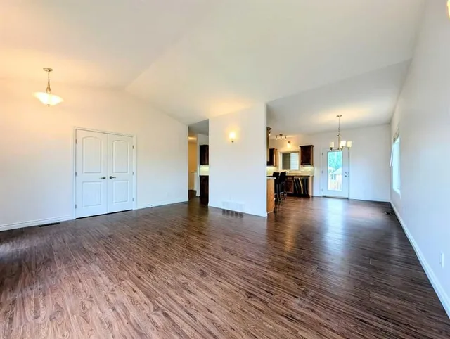 721 12 St, Slave Lake 5