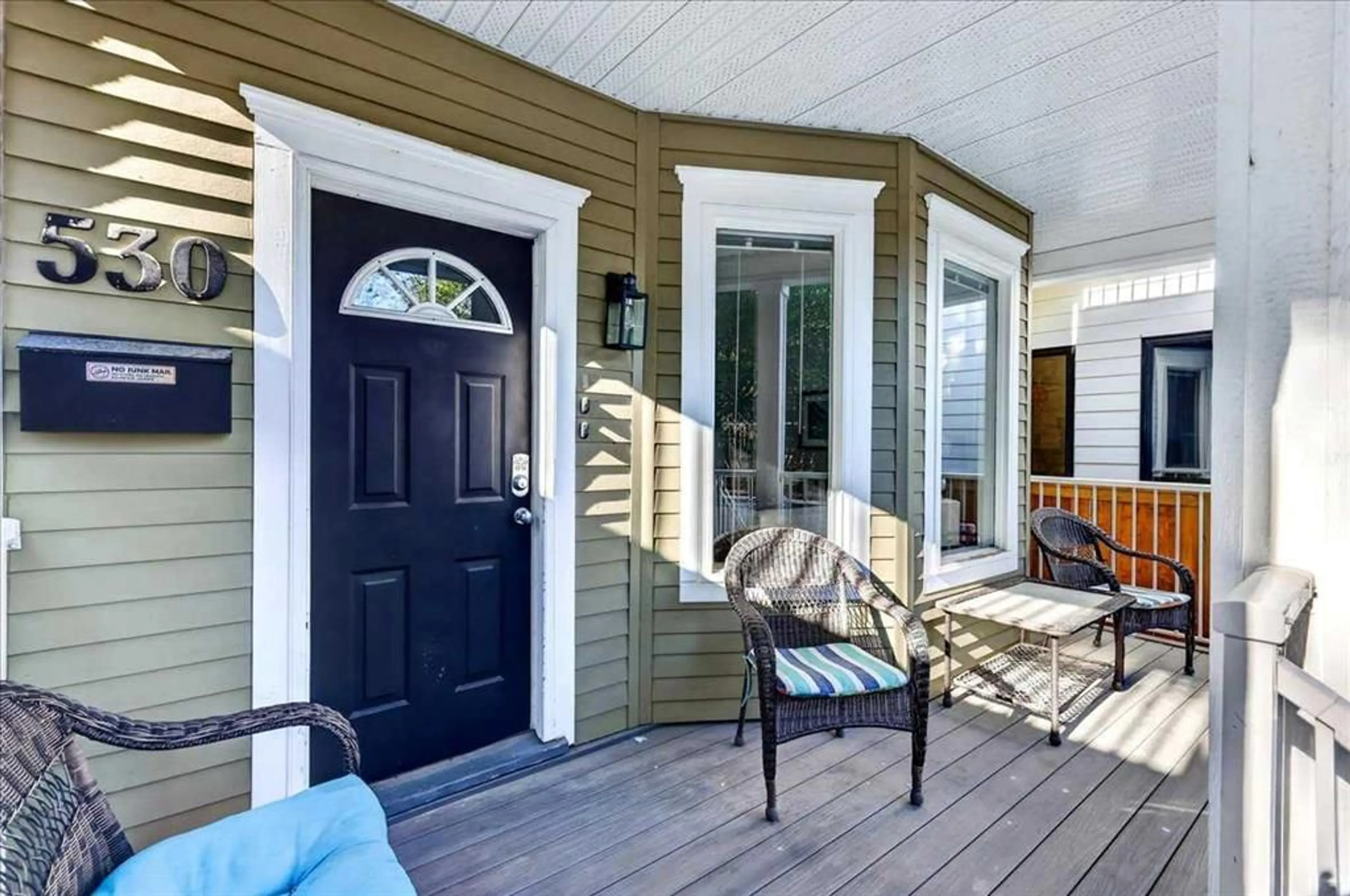 pillar/IMG-A2332829_2.jpg