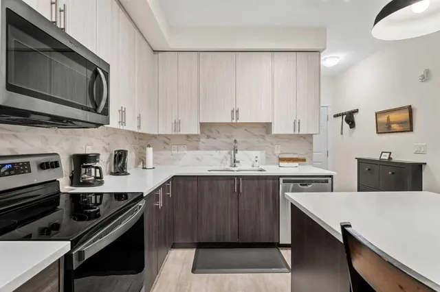 151 Legacy Main St #6216, Calgary 4