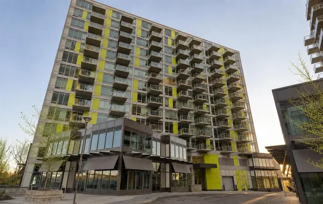 30 Brentwood Common #713, Calgary 2