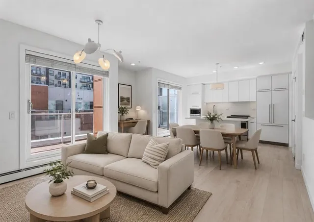 3130 Thirsk St #408, Calgary 5
