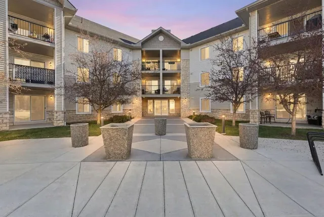 2371 Eversyde Ave #2320, Calgary