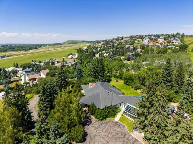187 Slopeview Dr, Calgary 5