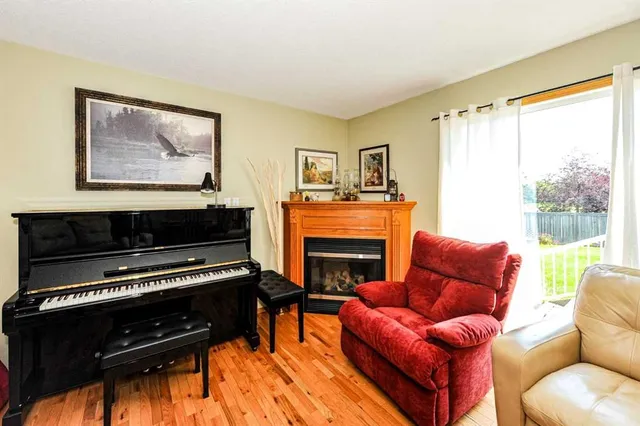 4009 69A Street Close, Camrose 5