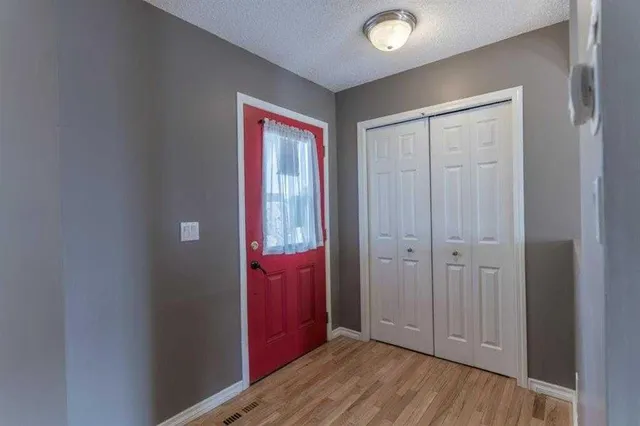 57 Royal Birch Cres, Calgary 2