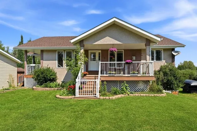 16 Sunnyside Drive, Rural Ponoka County 2