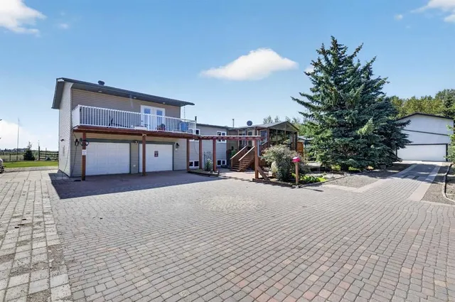 30245 Range Road 12 #10 & 20, Rural Mountain View County 2