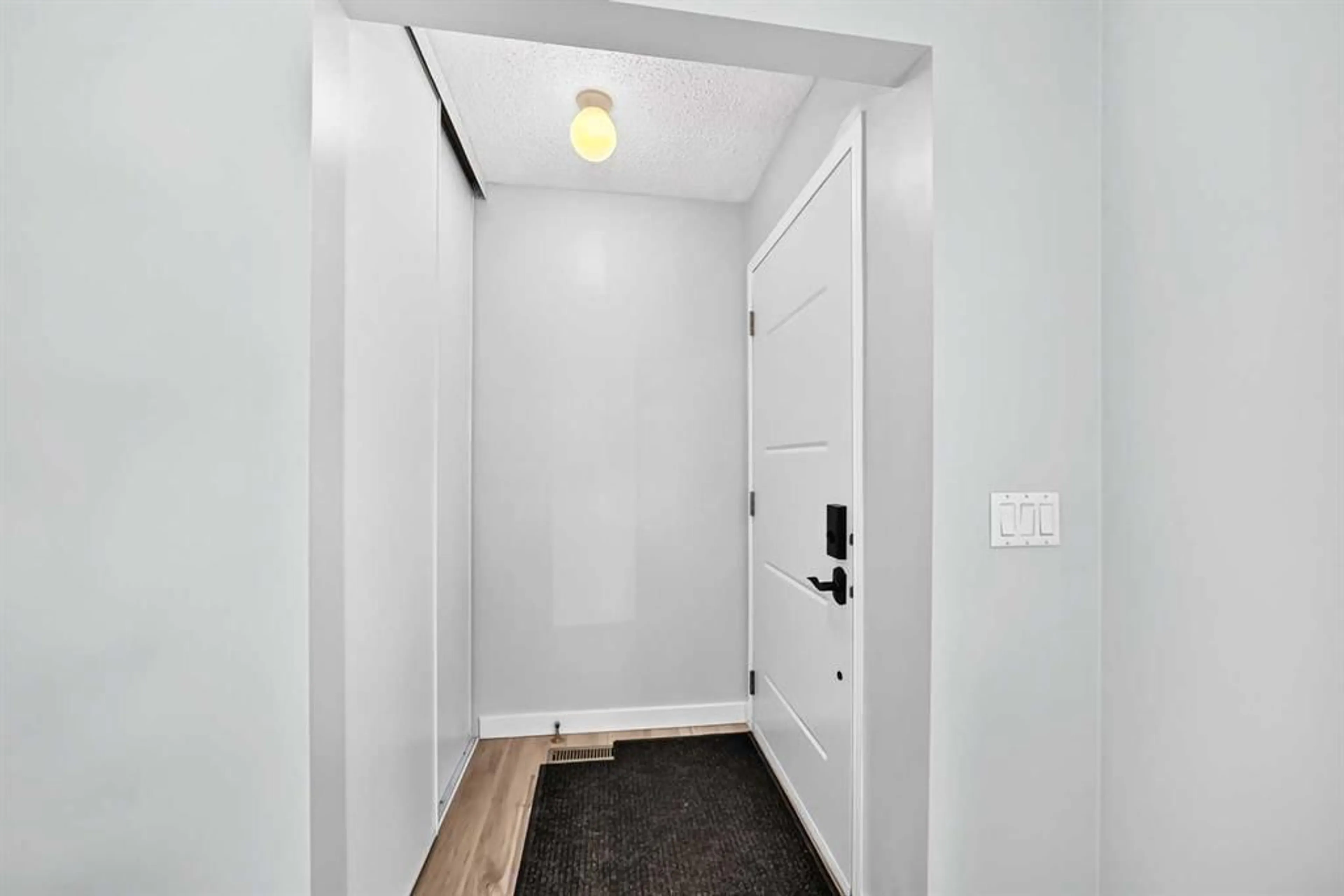 pillar/IMG-A2333588_3.jpg