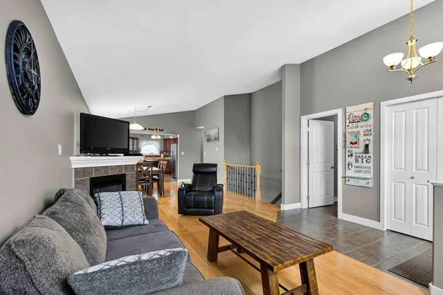 443 Pacific Cres, Fort McMurray 4