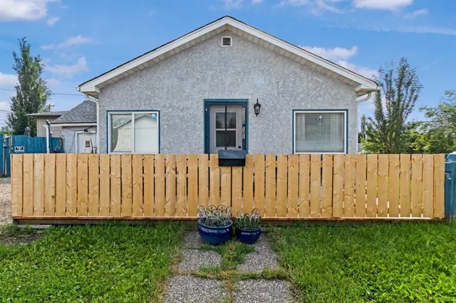 9324 101 Ave, Grande Prairie 1