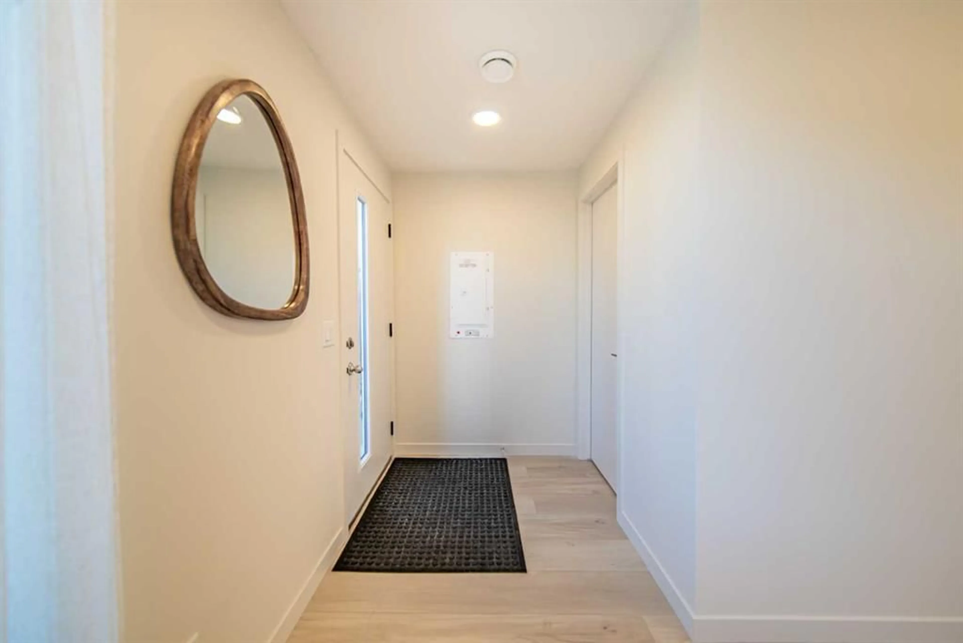 pillar/IMG-A2333754_2.jpg
