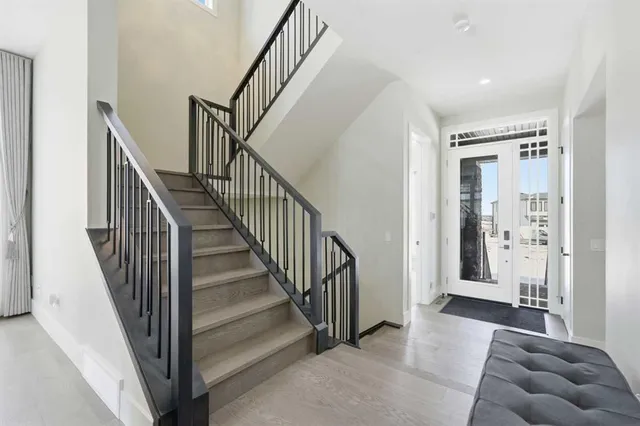 74 Alpine Gdns, Calgary 4