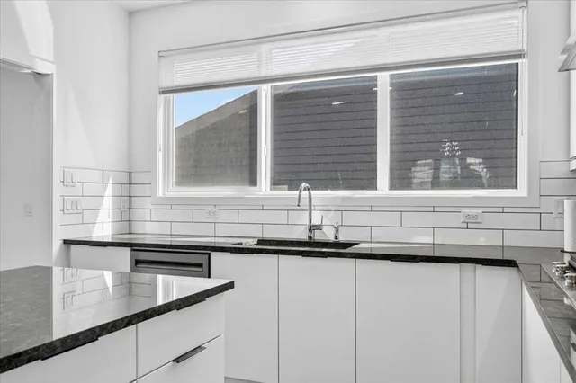 40 Amblefield View, Calgary 5