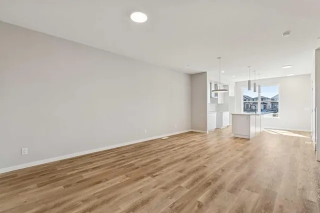 471 Hotchkiss Manor, Calgary 2