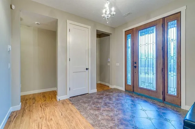 215 Patton Crt, Calgary 4