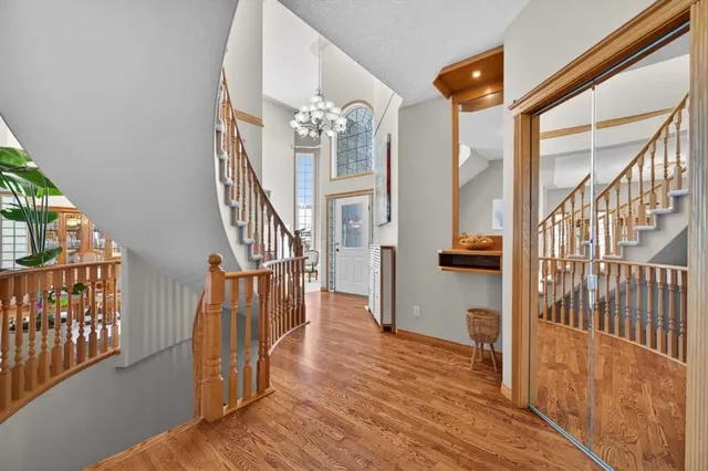 359 Rocky Ridge Dr, Calgary 4