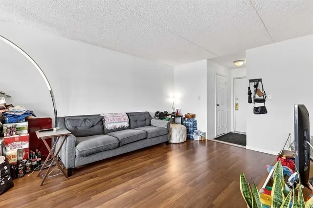 128 15 Ave #603, Calgary 5