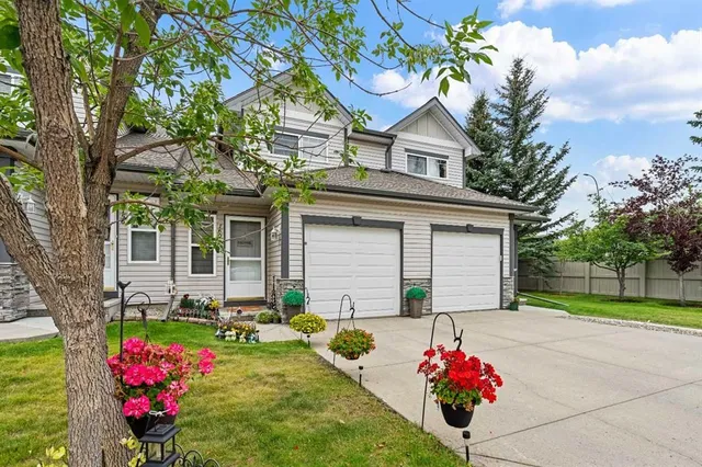160 Millview Green, Calgary 2