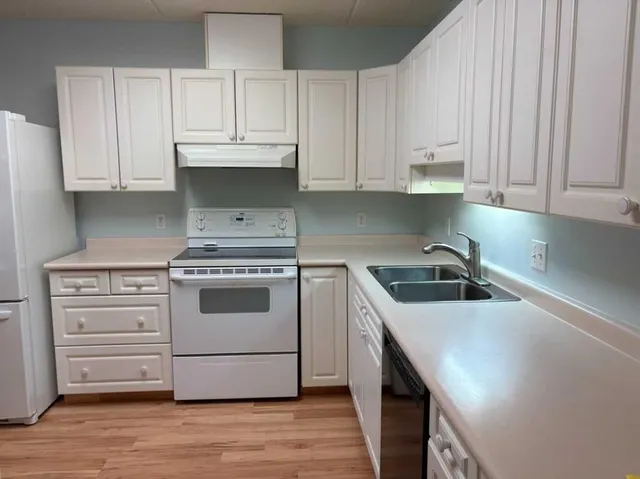 4514 54 Ave #209, Olds 2