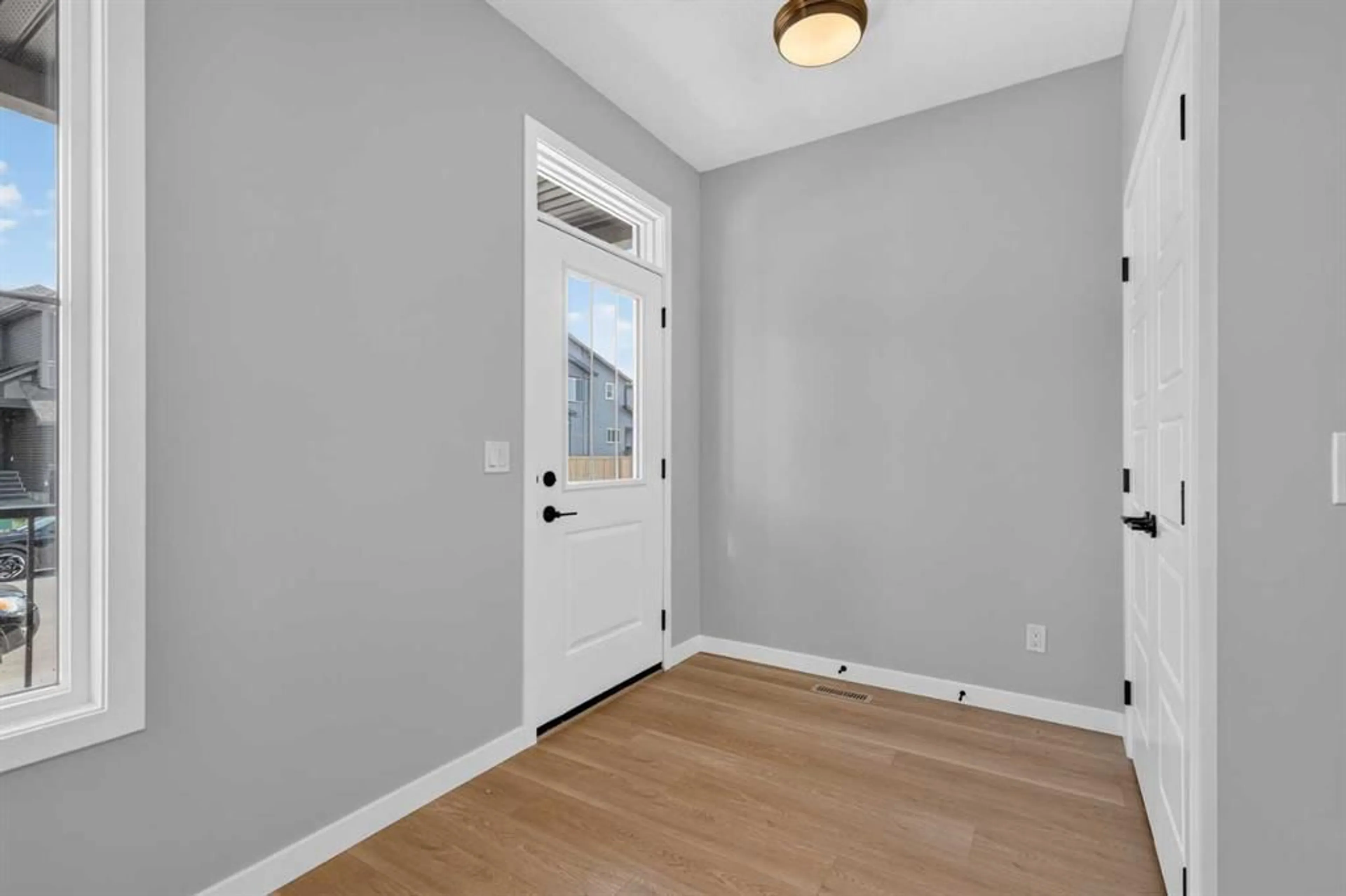 pillar/IMG-A2334349_4.jpg