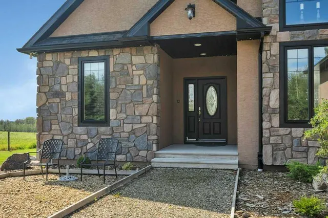 10043 Township Rd 452, Rural Wetaskiwin No. 10, County of 2