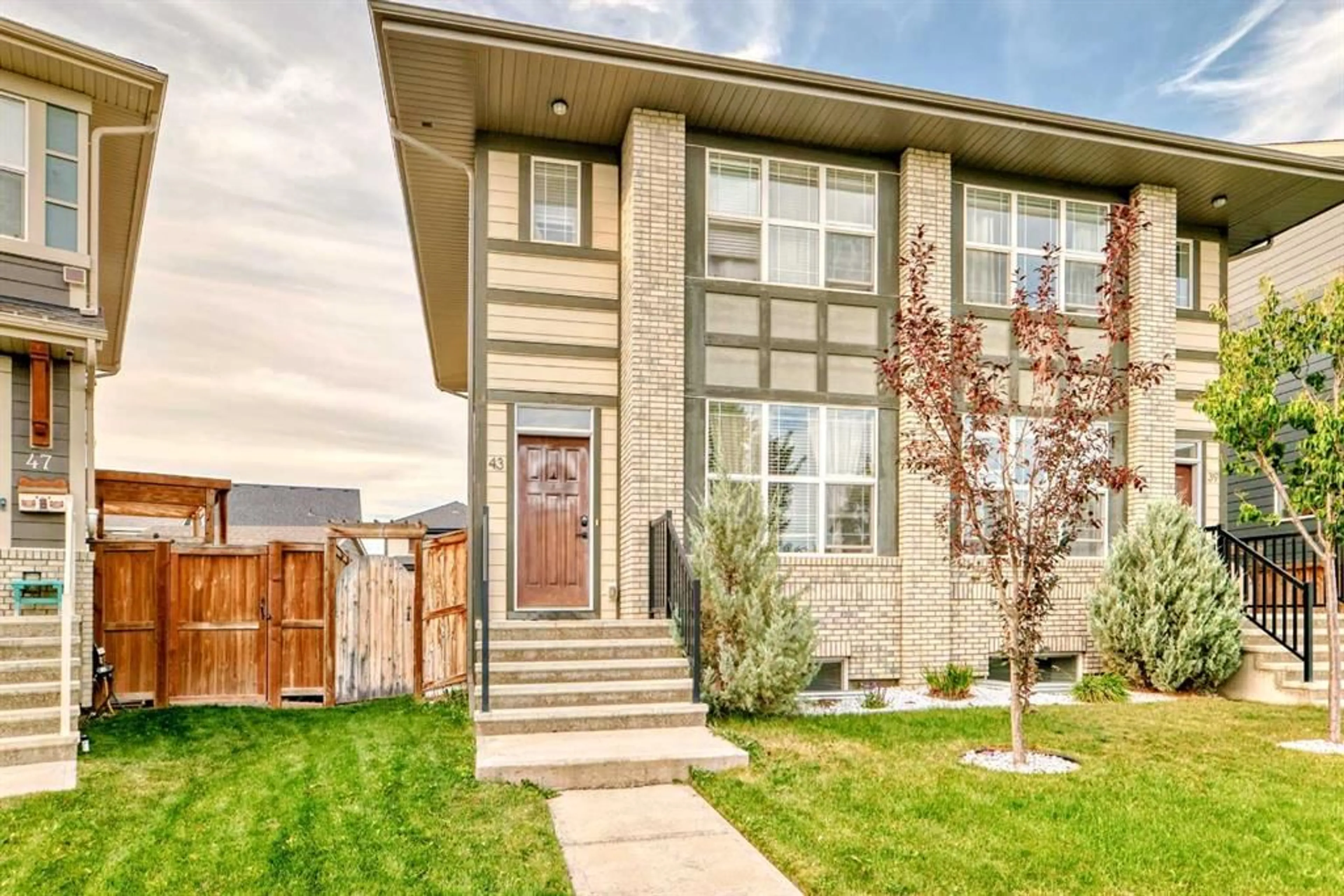 pillar/IMG-A2334487_1.jpg
