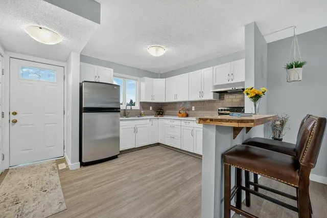 3046 32A Ave, Calgary 4