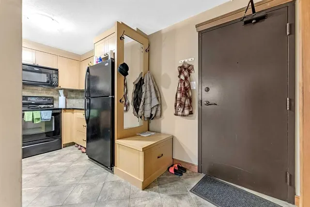 315 50 Ave #108, Calgary 3