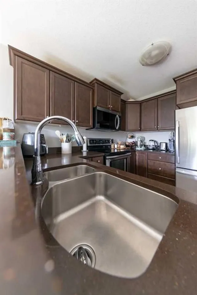 1407 53 Ave #20, Lloydminster 5
