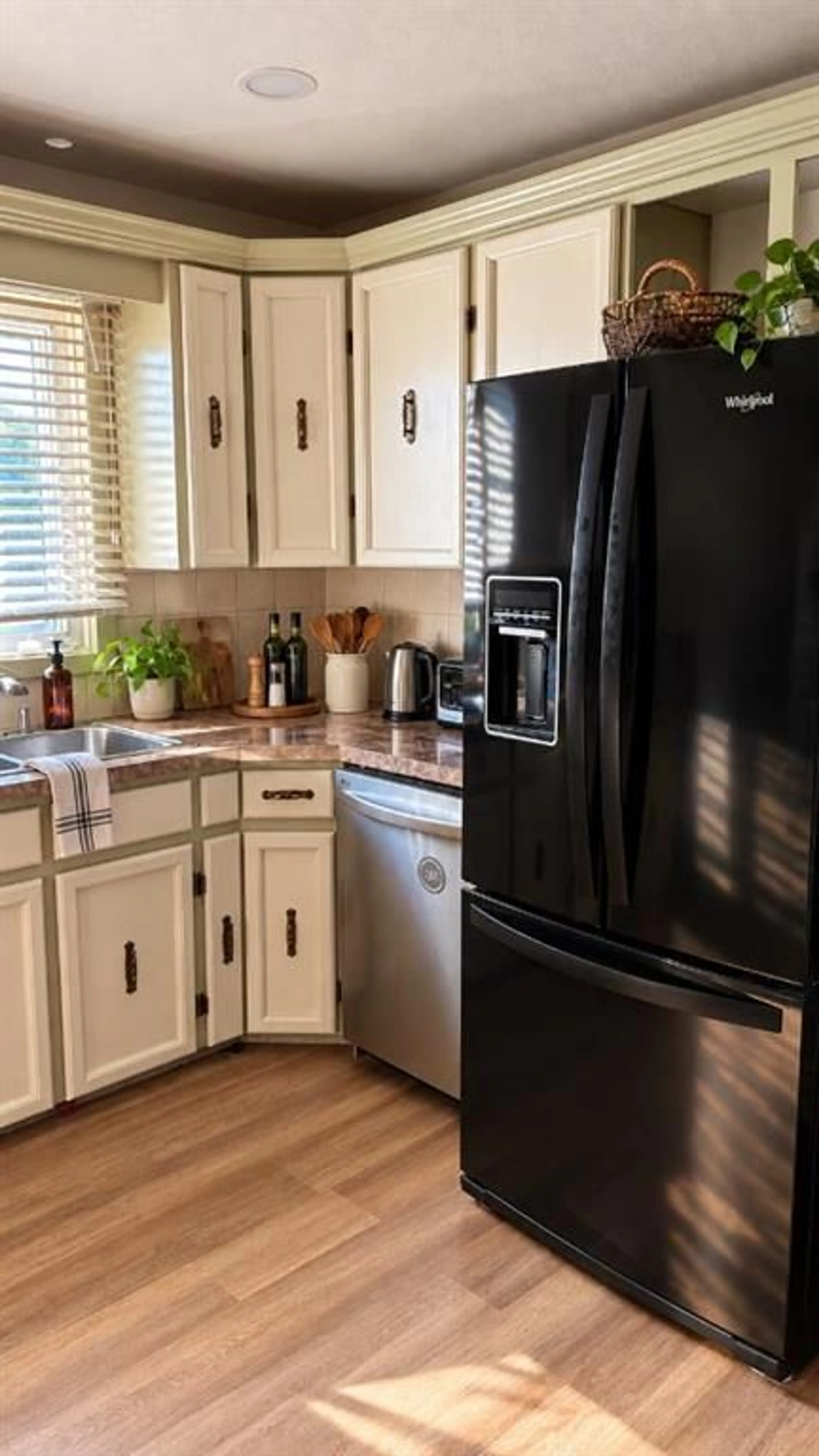 pillar/IMG-A2334700_2.jpg