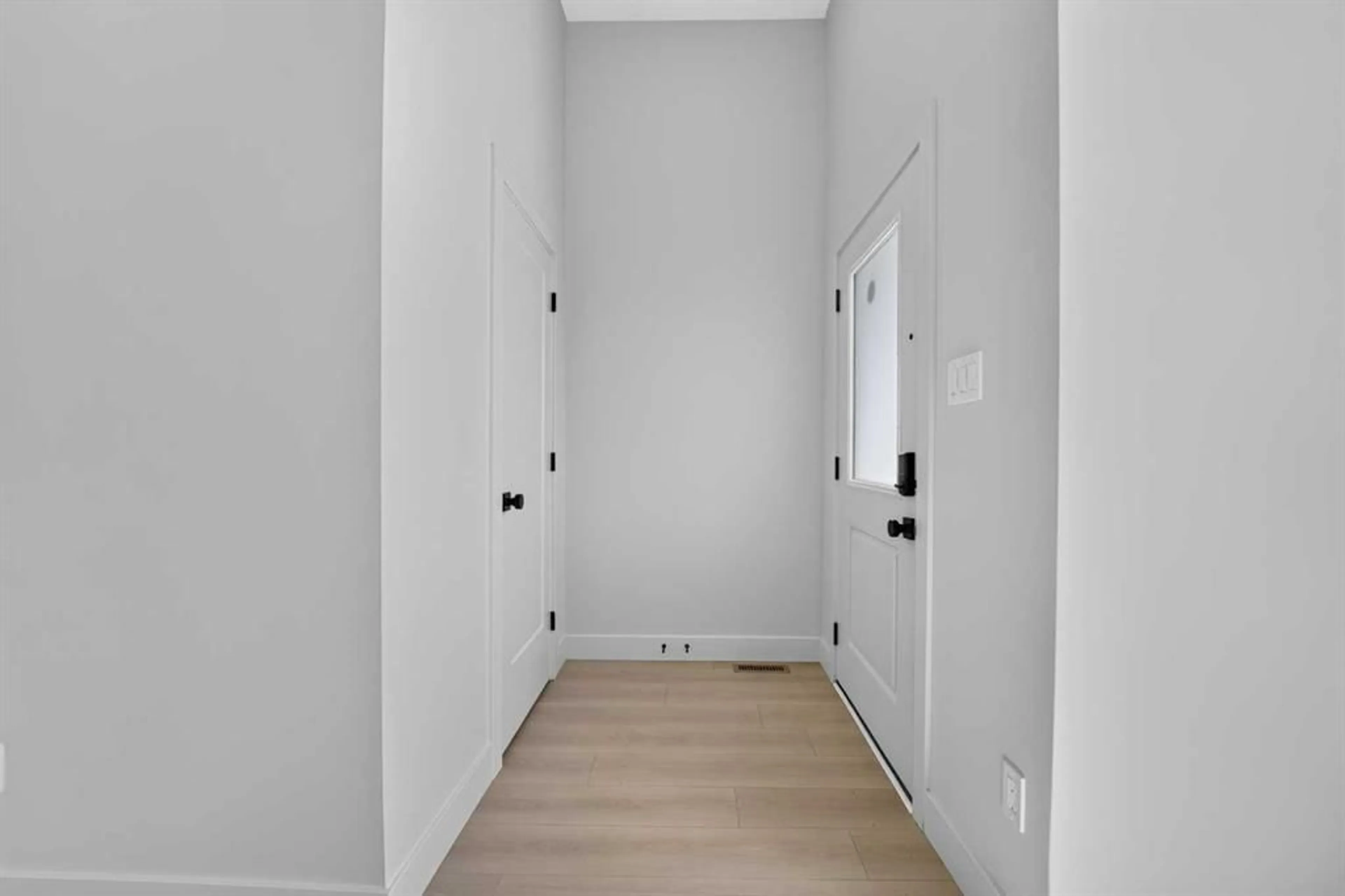 pillar/IMG-A2334870_2.jpg