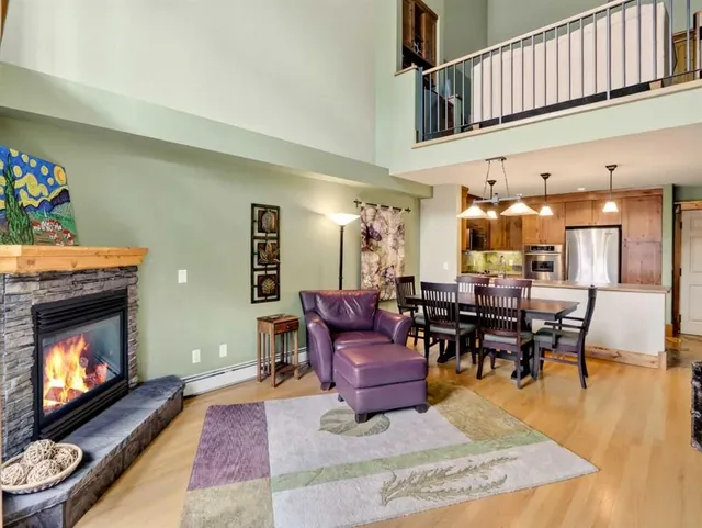 155 Crossbow Pl #307, Canmore 5