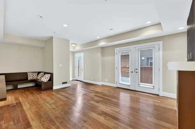 1717 27 Ave #10, Calgary 5