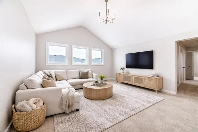 2084 Lancaster Hts, Airdrie 4