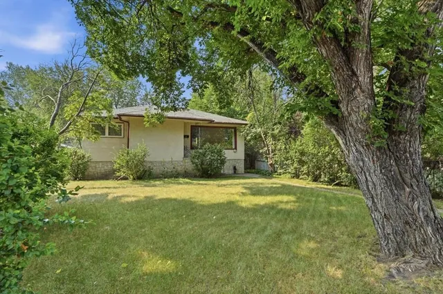 235 32 Ave, Calgary 2