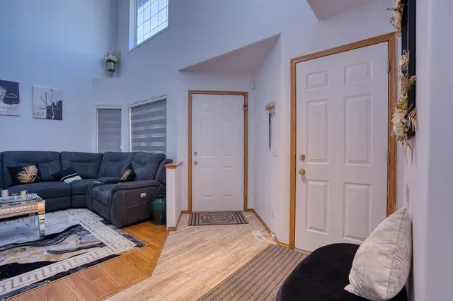 28 Coral Springs Close, Calgary 2