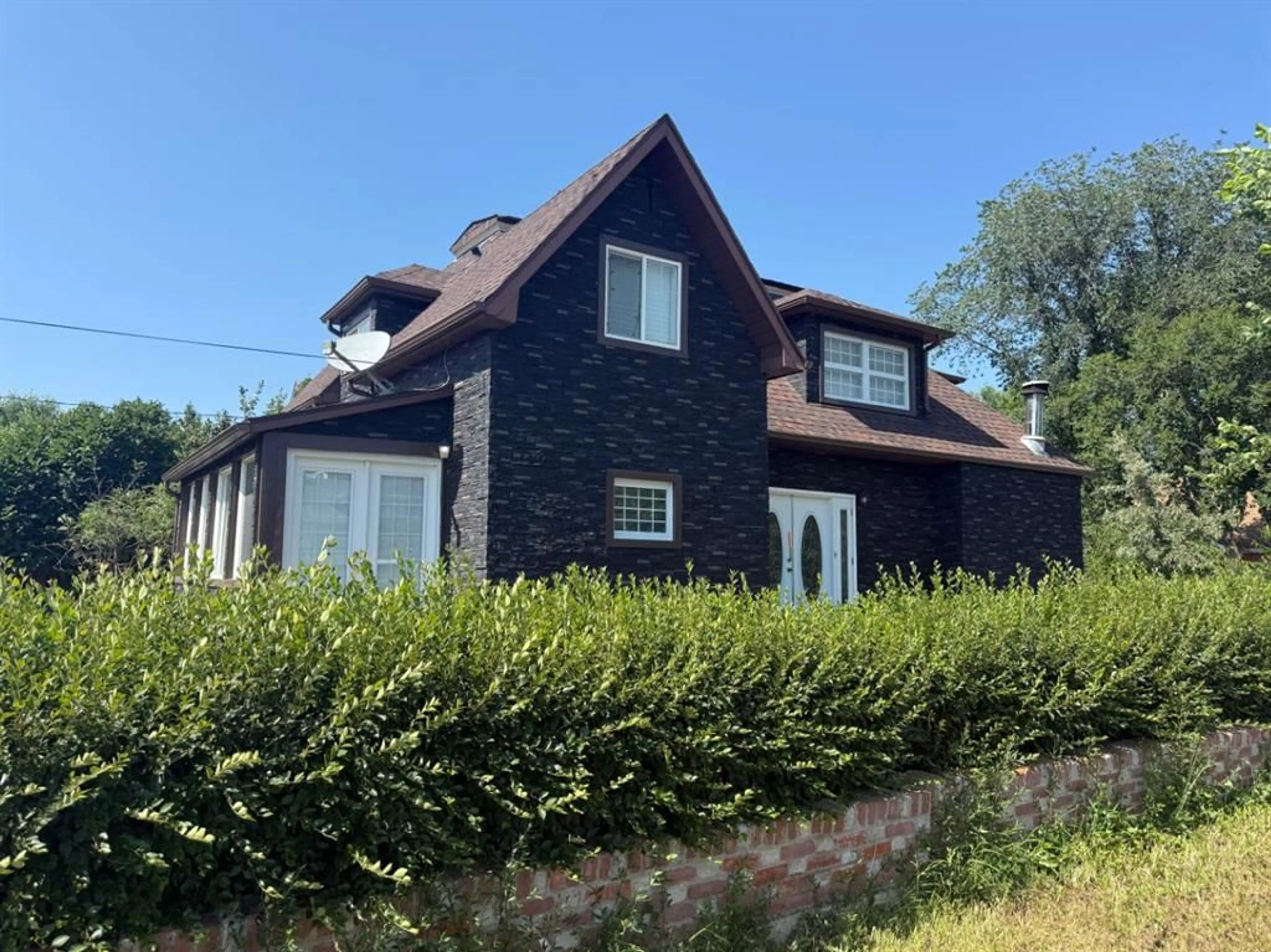 pillar/IMG-A2335063_2.jpg
