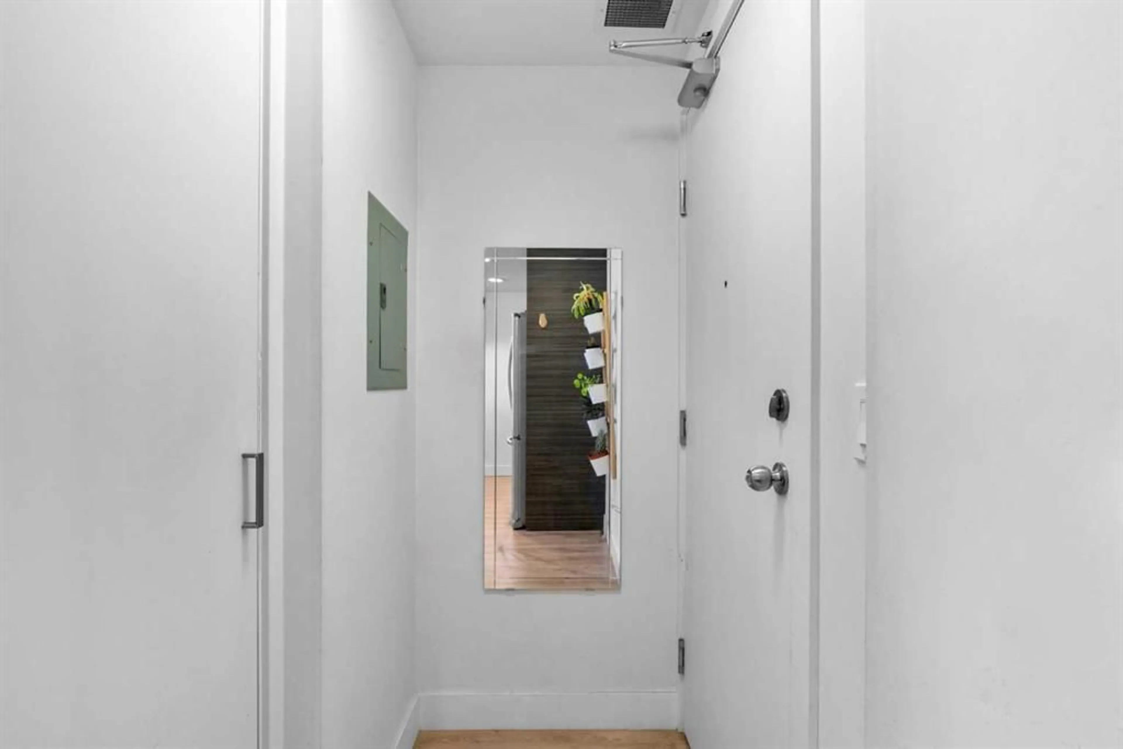 pillar/IMG-A2335073_4.jpg
