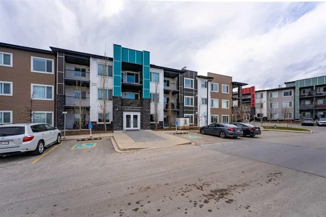 20 Sage Hill Terr #111, Calgary 2
