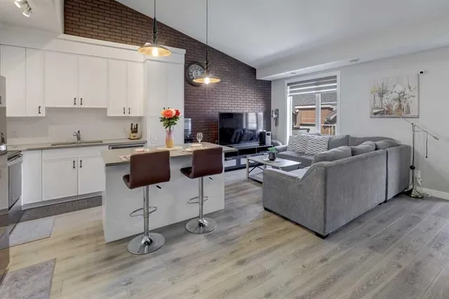 214 Livingston Common, Calgary 5