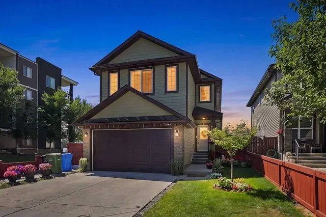 201 Saddlelake Dr, Calgary 2
