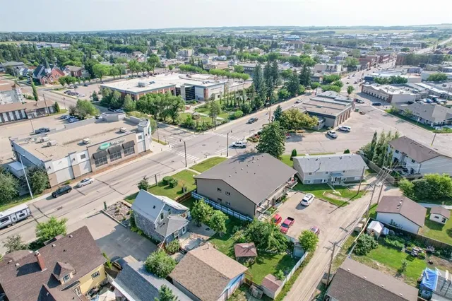 5307 50th Ave, Lacombe 5