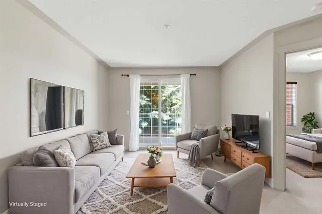 2233 34 Ave #219, Calgary 5