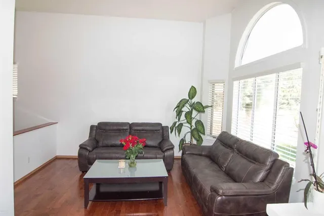 3850 Catalina Blvd, Calgary 4