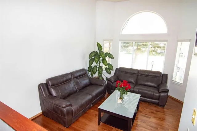 3850 Catalina Blvd, Calgary 5