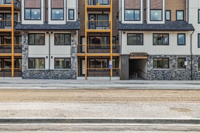 1606 Spring Creek Gate #108, Canmore 3