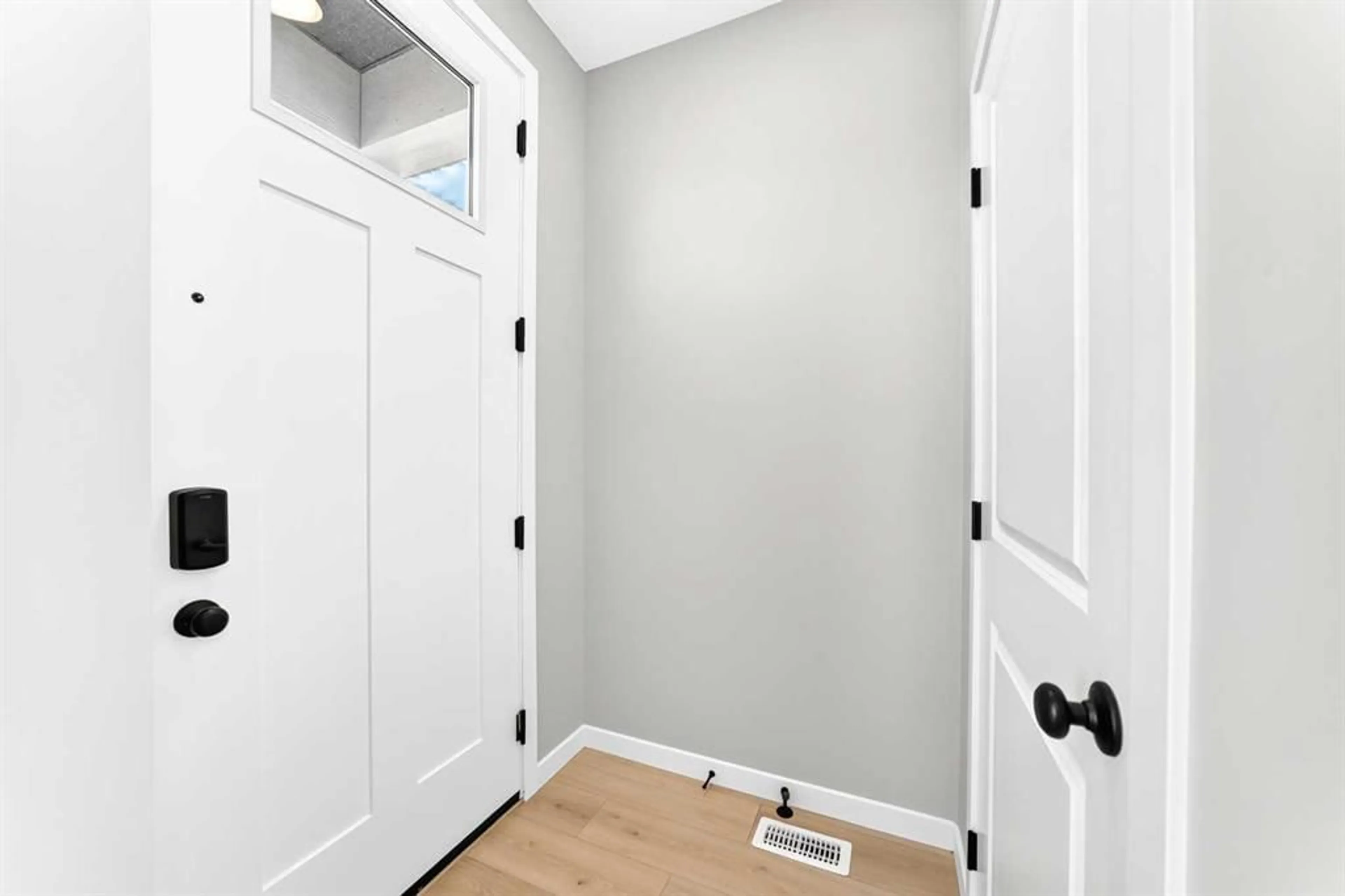pillar/IMG-A2335364_4.jpg