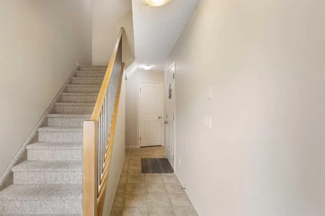 17 Panatella Villas, Calgary 3